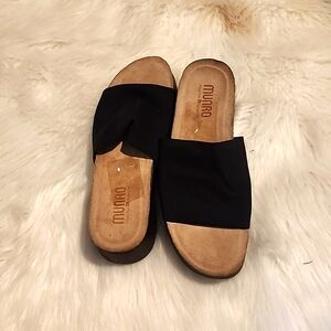 Munro Women's Sandals Size 8 Wide Black Open Toe Slip On Nalia Slides